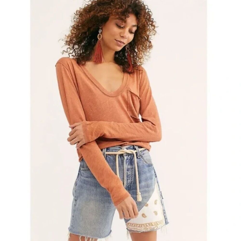 Free People Betty Long Sleeve Pocket Tee Scoop Neck Raw Trim Orange Myrrh XSmall